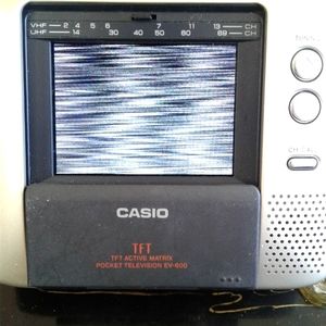 TV Portable by Casio TFT EV-600 battery Powered Vtg  Pocket Television Japan